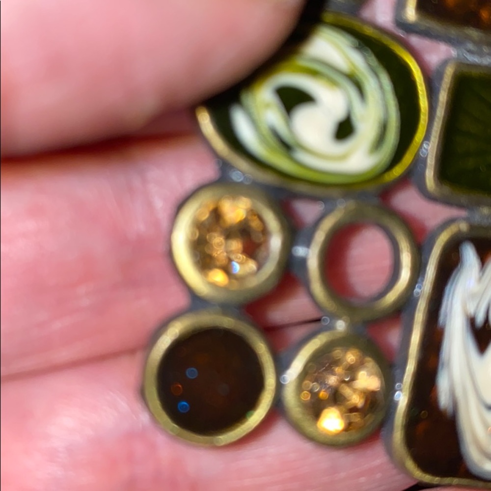 Four Premier Designs Enhancers - Picture 6 of 16